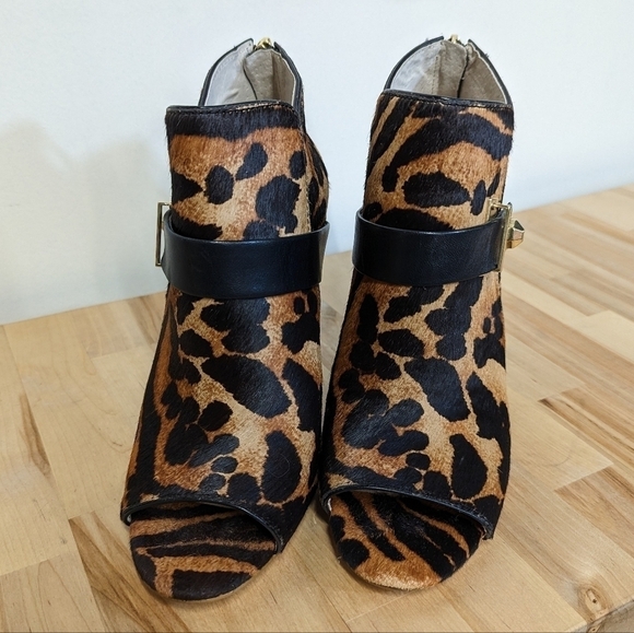 Louise et Cie Calf Hair Leopard Heeled Booties Pearl 8 Lo Lander 3 Maxamilist - Picture 8 of 14